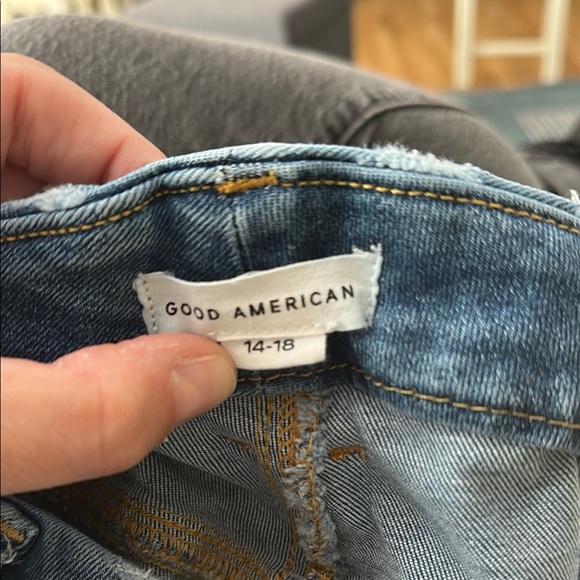 NWOT Women’s Good American ALWAYS FITS GOOD LEGS STRAIGHT JEANS 14-18 Denim Cool - Picture 2 of 3